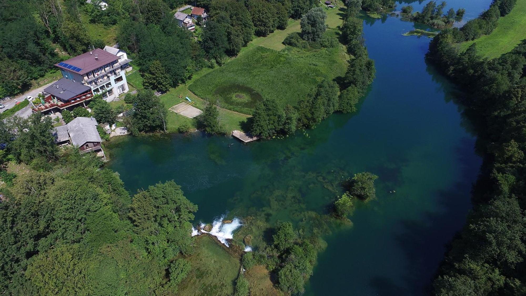 Bed & Breakfast Zeleni Kut Gornji Zvečaj Esterno foto