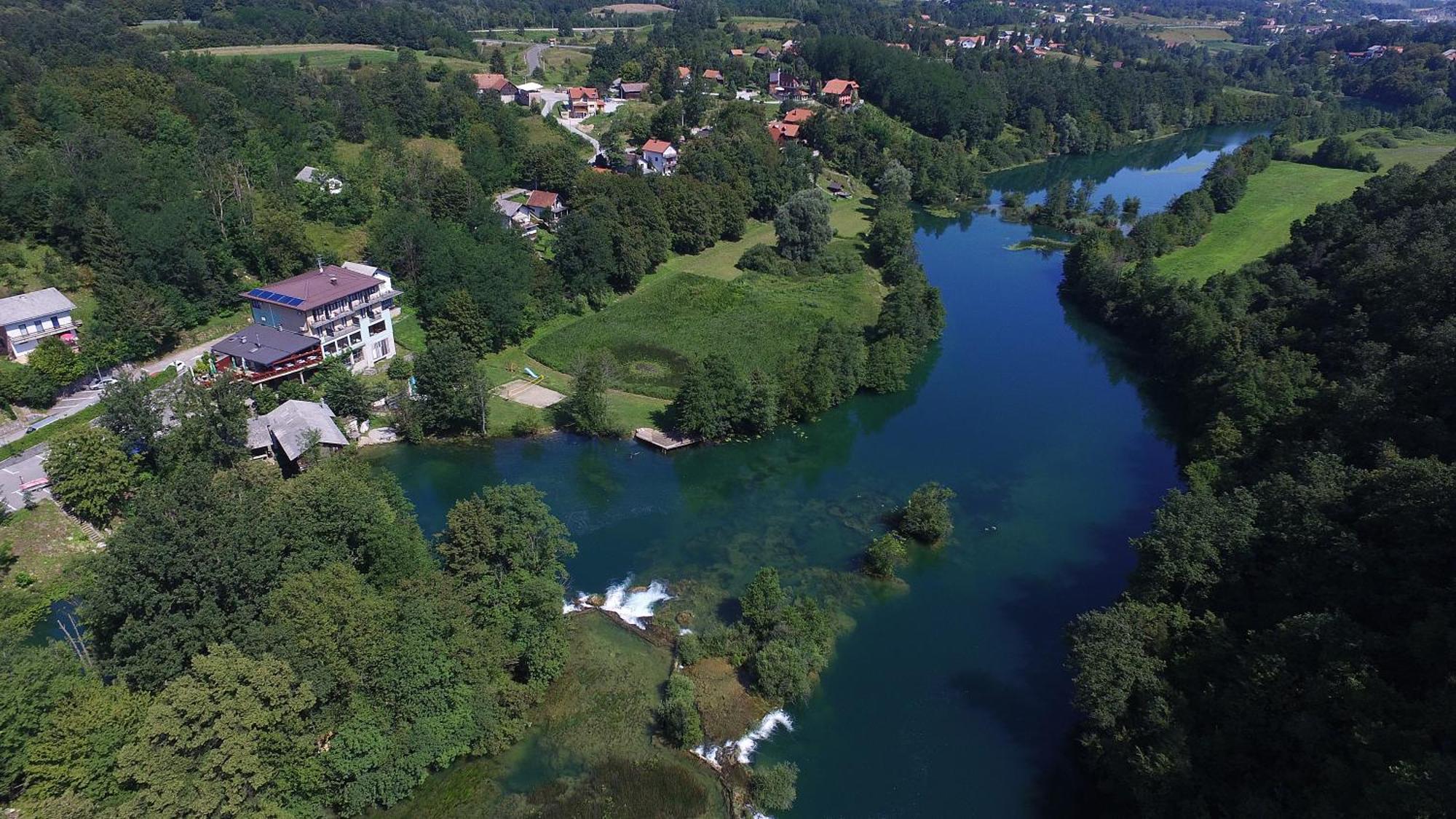 Bed & Breakfast Zeleni Kut Gornji Zvečaj Esterno foto