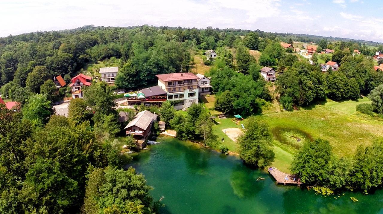 Bed & Breakfast Zeleni Kut Gornji Zvečaj Esterno foto